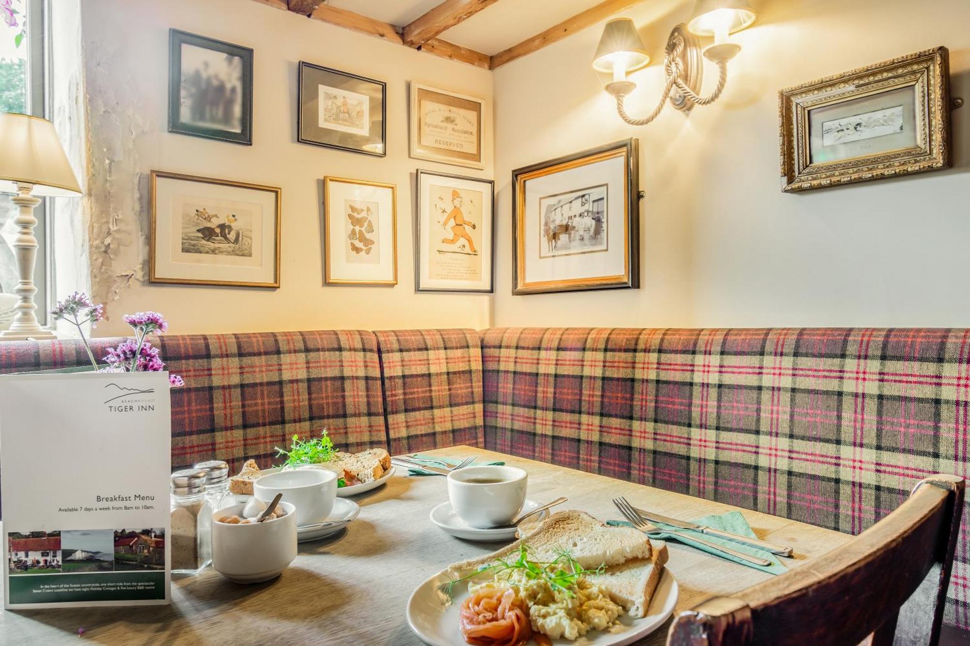Tiger Inn - Elizabeth Eastdean Екстер'єр фото